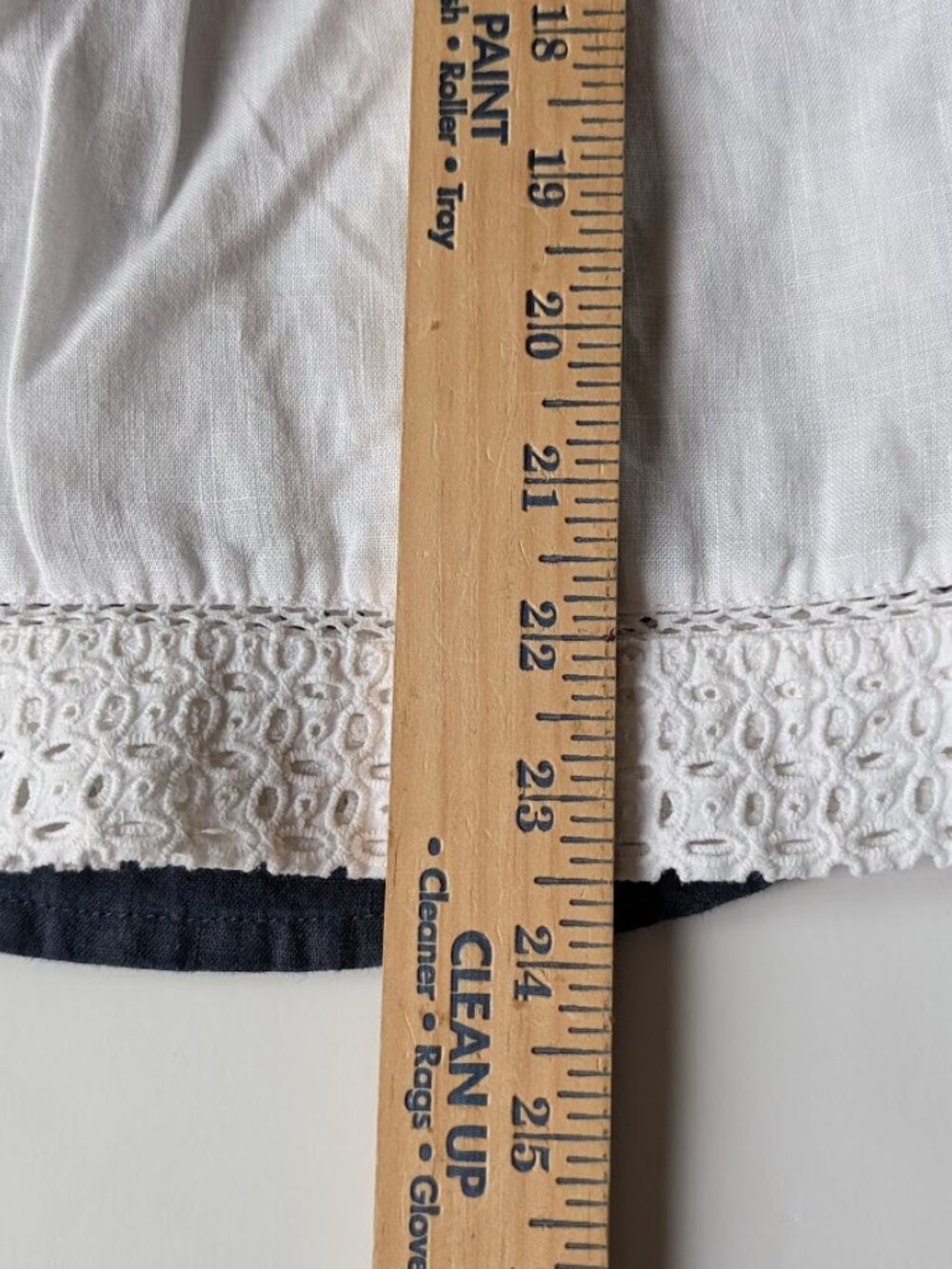 Cynthia Rowley Womens White LINEN Eyelet Blouse Long Sleeve Hook Eye Closure XS - Picture 12 of 12